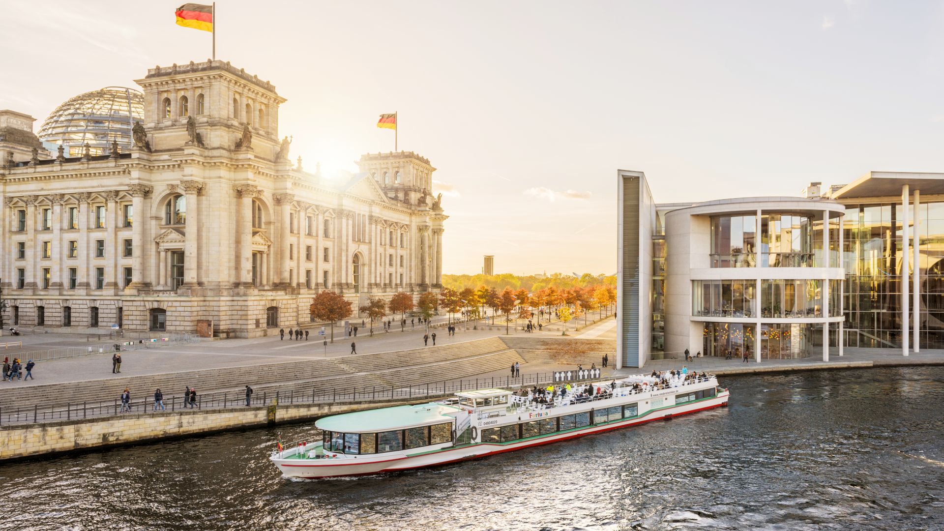 Berlin: Quartier gouvernemental, Spree, Reichstag, Paul-Löbe-Haus, centre